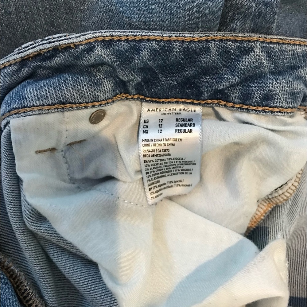 American Eagle Outfitters Light Wash Wide Leg Cargo Jeans - Picture 8 of 9